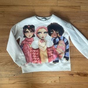 Cream crewneck, worn once, stylish chic